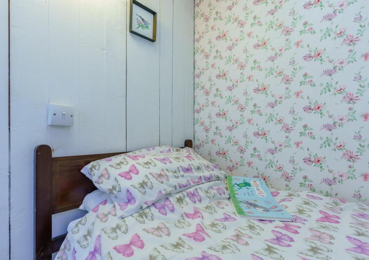 Alice Cottage Робин Худ'с Бей Екстериор снимка